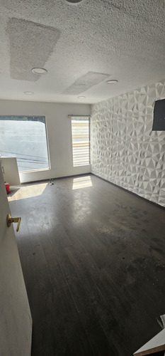 Oficina O Consultorio 80m2 Acondicionada Con Privados