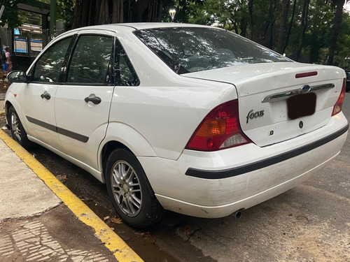 Ford Focus Ghia