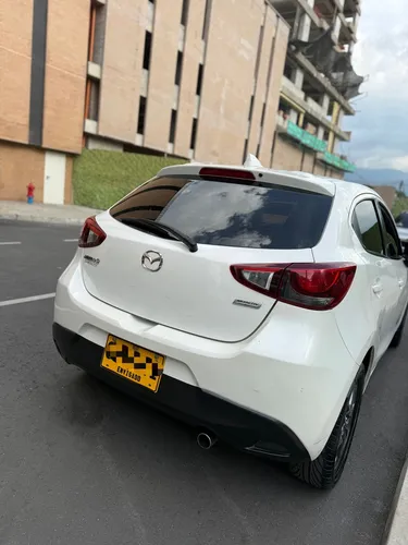 Mazda 2 Grand Touring LX