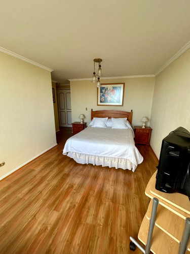 Vende Depto En Altos De San Alfonso, 4 Dor. 3 Baños , 2 Est.