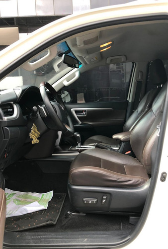 Imagen 12 de 14 de Toyota Fortuner 2018