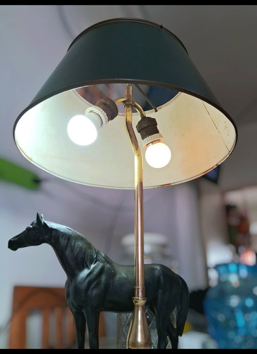 Lampara Caballo De Plomo Y Bronce Antigua Dorado Verde Oscuro (Usado)