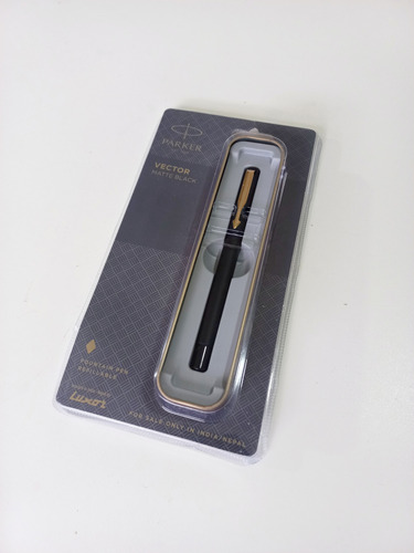 Pluma Fuente Parker Vector Matte Black, Incluye Convertidor