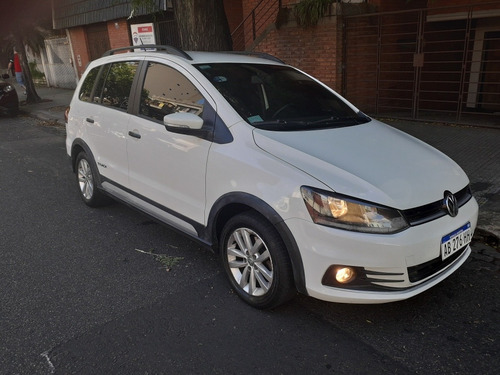 Volkswagen Suran 2017 1.6 Track