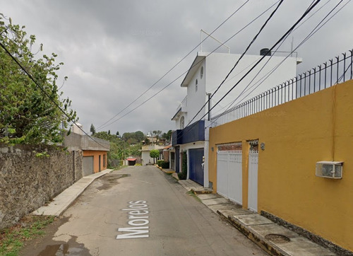 Aproveche Gran Oportunidad, Casa De Remate Bancario En Calle Morelos, Ocotepec, Cuernavaca, Morelos