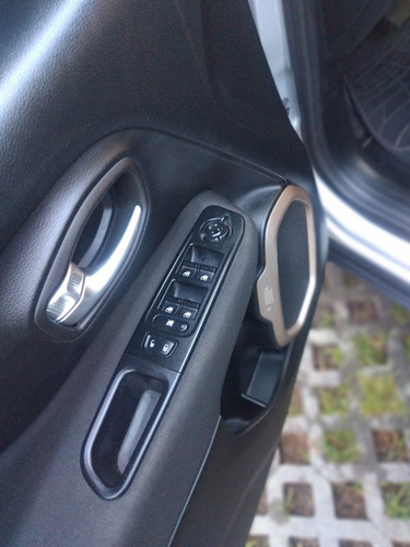 Jeep Renegade Sport At Plus
