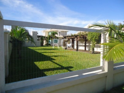 Casa Em Centro Com 4 Dormitórios - Mf21956