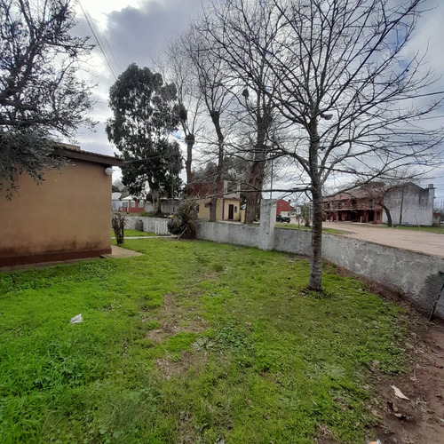 Casa 3 Amb C/ Cochera + Galpon C/ Baño F. 7709