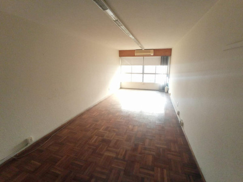 Imagen 6 de 18 de Oficina- Plaza Independencia , 600 M2 , Gge X1, Vista A Tres Frentes , Piso Alto !!