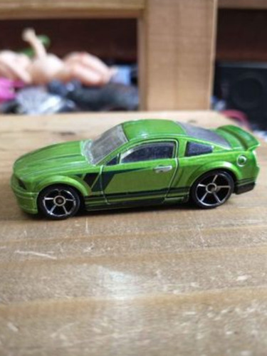 Ford Mustang 2007 Hot Wheels