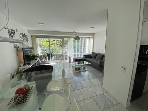 Departamento En Venta - 3 Dormitorios 2 Baños - Cochera - 100mts2 - Mar Del Plata