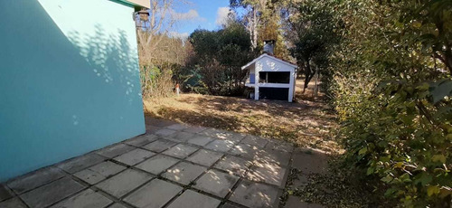 Gusberti Propiedades Vende: Chalet En La Localidad B. Massé