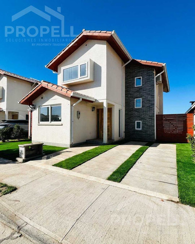 Hermosa Casa En Condominio (105976)