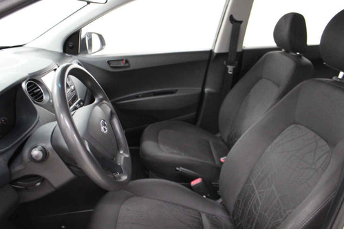 Imagen 10 de 12 de Hyundai Grand I10 2020 4 Cilindros