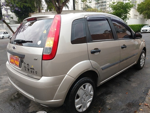 Imagem 3 de 5 de Ford Fiesta Flex