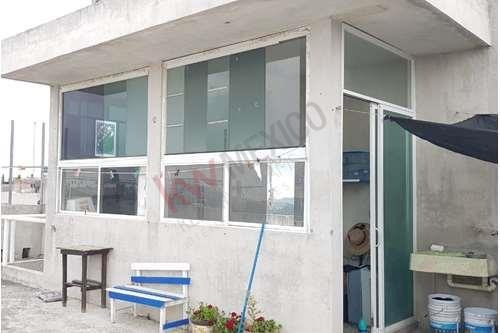 Imagen 15 de 18 de Casa Con Local Comercial En Planta Baja