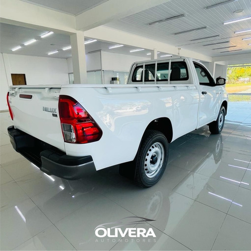 Toyota Hilux Pick Up 4x4 Diesel 0km - Olivera Automotores