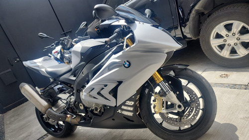 Bmw 1000rr De Pista Con Accesorios Esta Super Entera