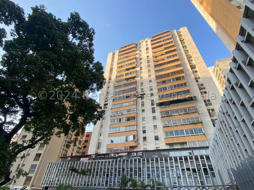 Oficina De 103² En Venta En Torre Pascal De Santa Eduvigis Mls #24-19078 Mr