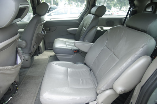 Chrysler Grand Caravan Se 4x2 3.3 V6