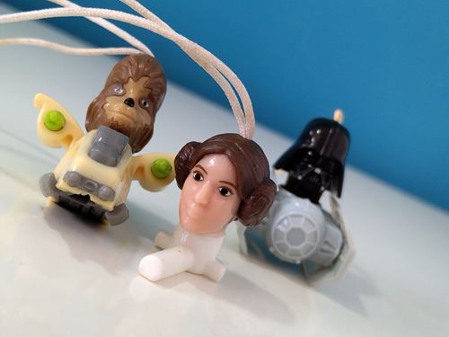 Star Wars Mini- Chewbacca, P. Leia,darth Vader (kinder) 