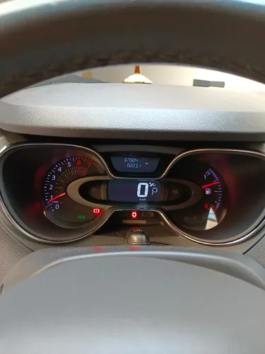 Renault Captur 2.0 Intens Automática