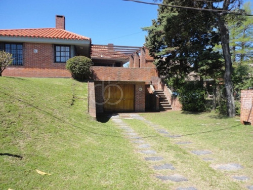 Imagen 21 de 30 de Punta Del Este, Chalet Con Gran Capacidad.