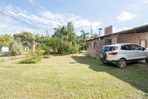 Quinta En Los Benteveos Y Callejon Reyna