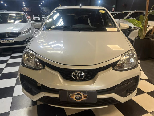 Toyota Etios 1.5 Sedan X