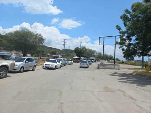 Imagen 5 de 14 de Estación De Servicio En Venta En Puerto Cabello