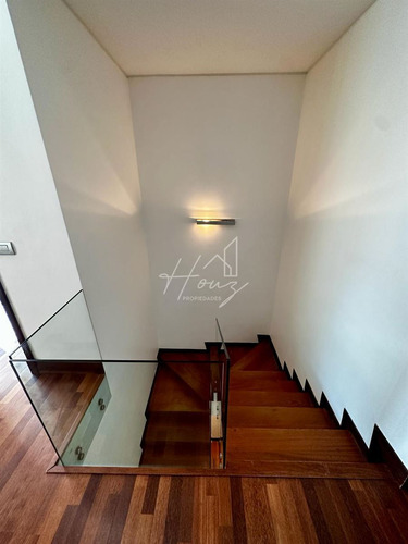 Duplex En Venta De 5 Dorm. Valle Escondido Lo Barnechea