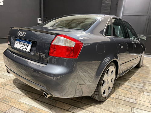 Imagen 6 de 19 de Audi S4 2005 V8