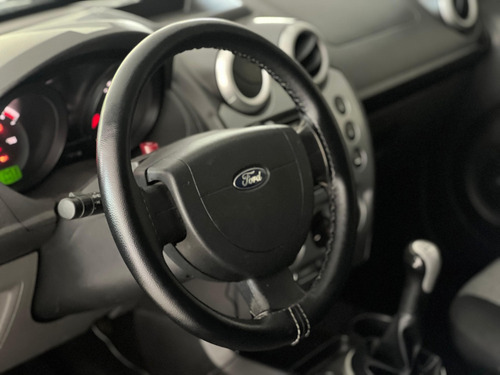 Ford Fiesta 1.6 MPI CLASS SEDAN 8V FLEX 4P MANUAL
