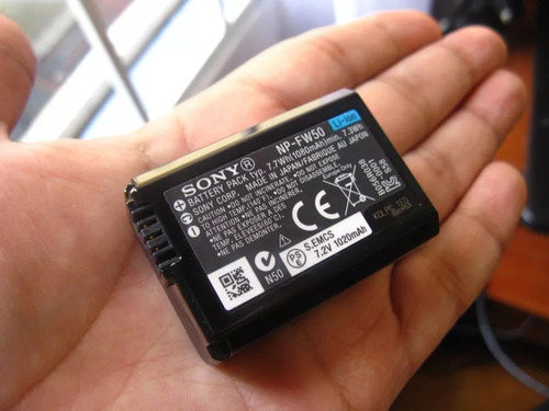 Kit 2x Baterias Np-fw50 Sony Original A6300 A6000 + Carregad