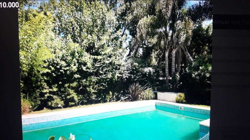 Imagen 6 de 17 de Venta De Chalet 4 Amb. Parque Leloir, Ituzaingo