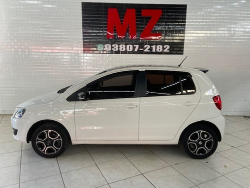Volkswagen Fox 1.6 MI SELEÇÃO 8V FLEX 4P MANUAL