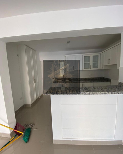 Elegante Apartamento En Torre En Los Cerro De Gurabo