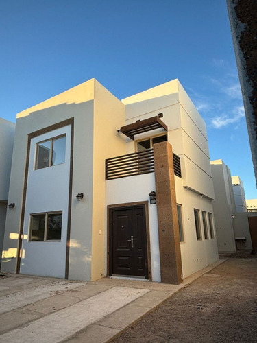 Nueva Y Moderna Casa En Venta En Rivello