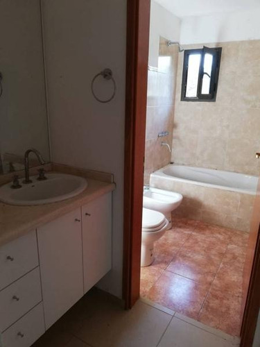Imagen 8 de 13 de Venta - Villa Allende - Dos Dormitorios