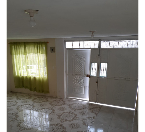 Imagen 19 de 23 de Vendo Casa Independiente Con Opcion A Construir Otros Pisos, Calle Principal, Norte De Quito Carapungo