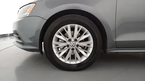 Volkswagen Jetta 2.0 Live Mt