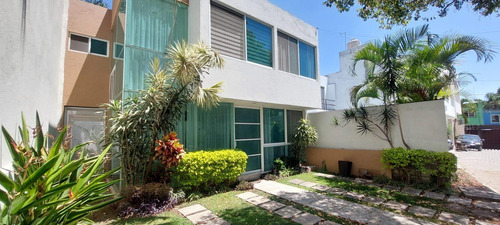 Casa En Jacarandas