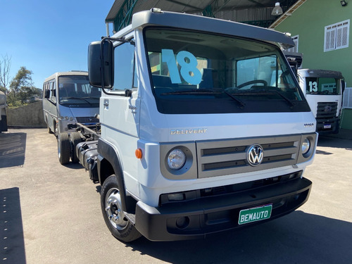 Imagem 1 de 5 de Vw 10160 Prime Chassi Com Ar Ano 17*18
