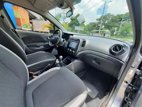 Renault Captur 2.0 Zen