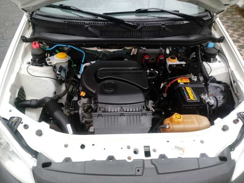 Fiat Strada Hard Working Cs 1.4 Flex 2017 Completo
