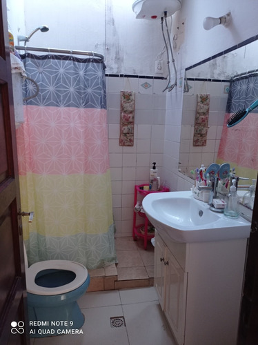 Inmobiliaria Vende Casa En Barrio Perez Castellanos