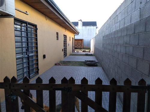 Casa En Venta En Calle 505 Entre 7 Y 8, Ringuelet.