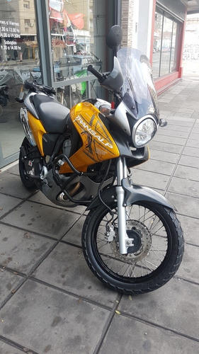 Imagen 13 de 15 de Honda Transalp Permuto Qr Motors