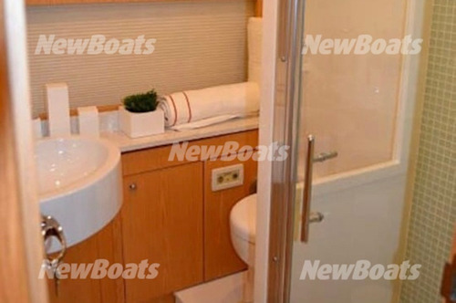 Ferretti 700 2013 / Ñ Princess Azimut Intermarine Phantom