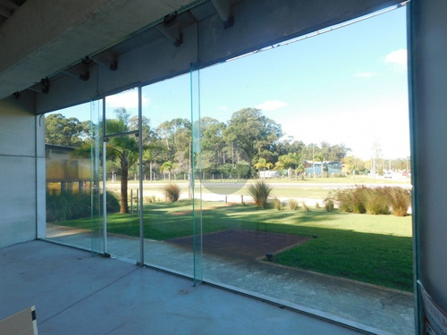 Local A La Venta Y Alquiler En Solanas- Ref: 5773